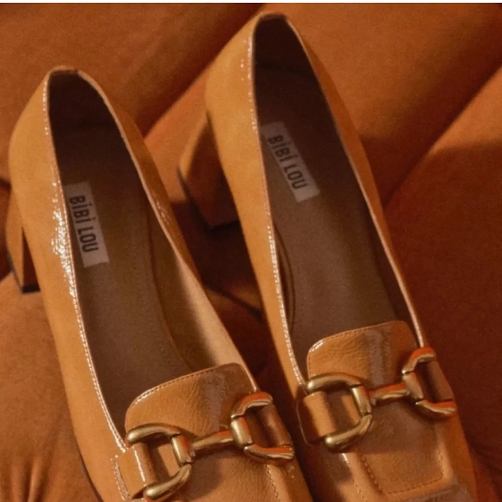 Bibi Lou Valencia Leather Loafer Heels 💕💕 - Picture 3 of 3